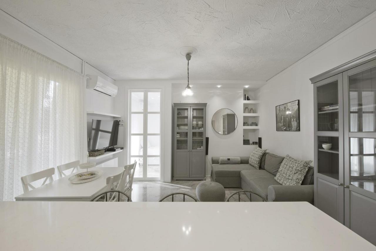 Belva Blue Apartment Атина Екстериор снимка
